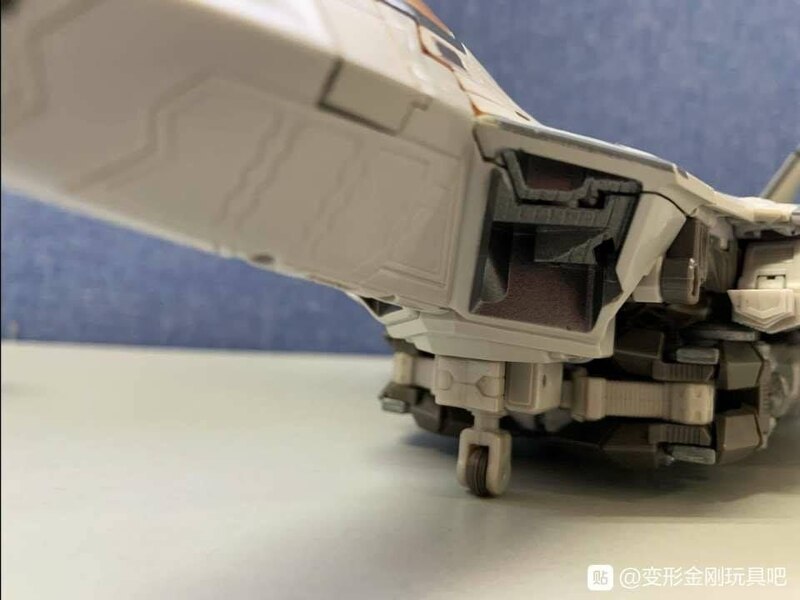 Masterpiece Starscream MPM 10 In Hand Images  (27 of 50)